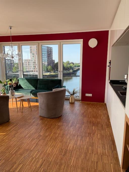 Penthouse-Wohnung Mit Flussblick Ольденбург Экстерьер фото